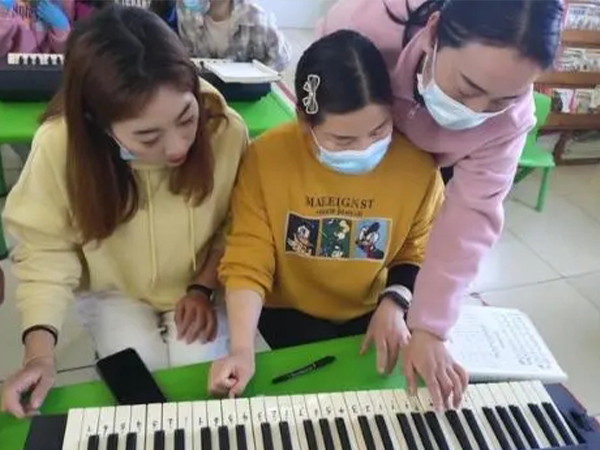 济南钢琴培训：如何帮助初学学员快速上手